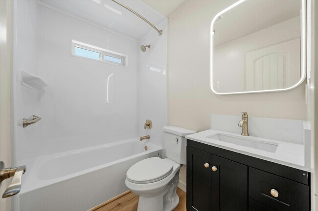 Building Photo - 6165 Severin Dr