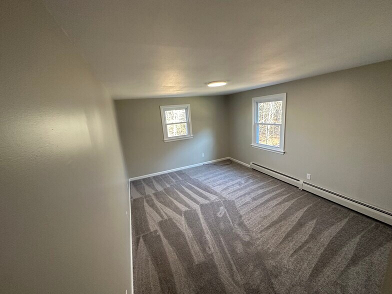 Building Photo - 1444 Stafford Rd