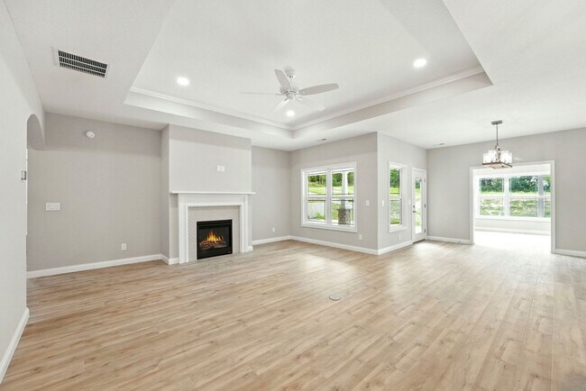 Building Photo - 80 Lane 520 Lake James