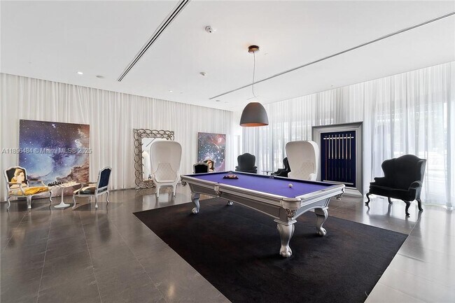 Building Photo - 475 Brickell Ave
