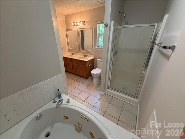 Building Photo - 137 Camforth Dr