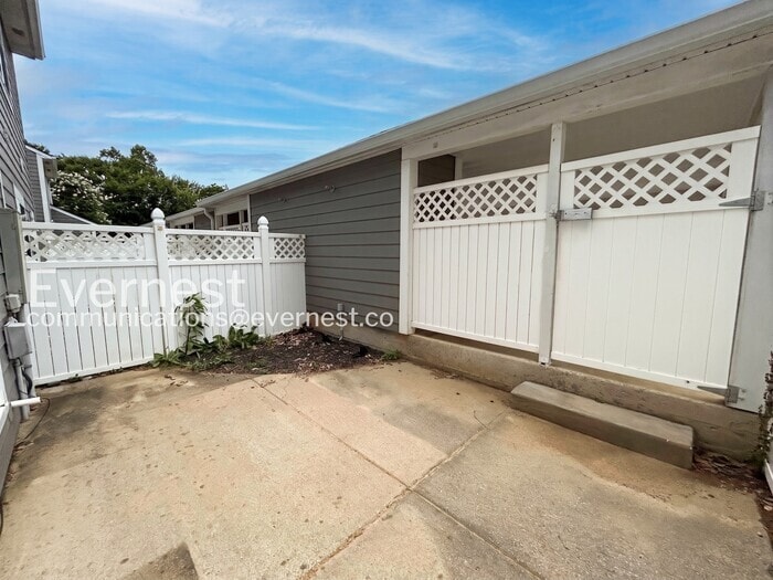 Building Photo - 8311 St Danasus Dr