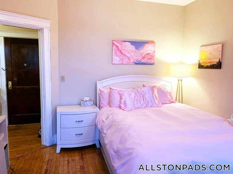 Building Photo - 1189 Commonwealth Ave