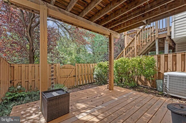 Building Photo - 45514 Baggett Terrace