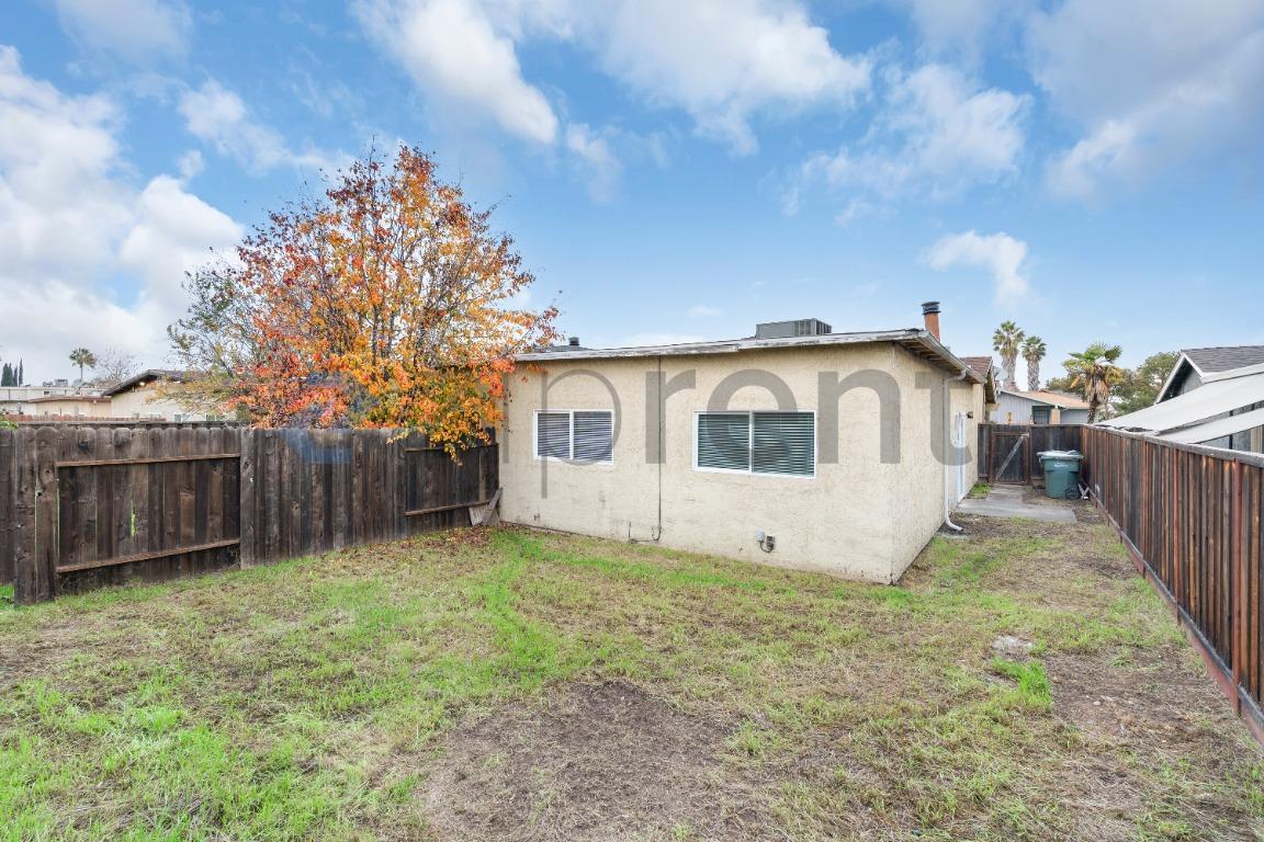 Building Photo - 7918 68th Ave