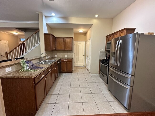 Building Photo - 5302 Canyon Hollow Dr