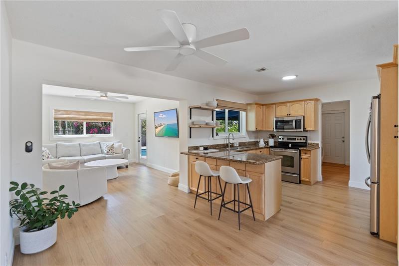 Building Photo - 4921 NE 23rd Ave