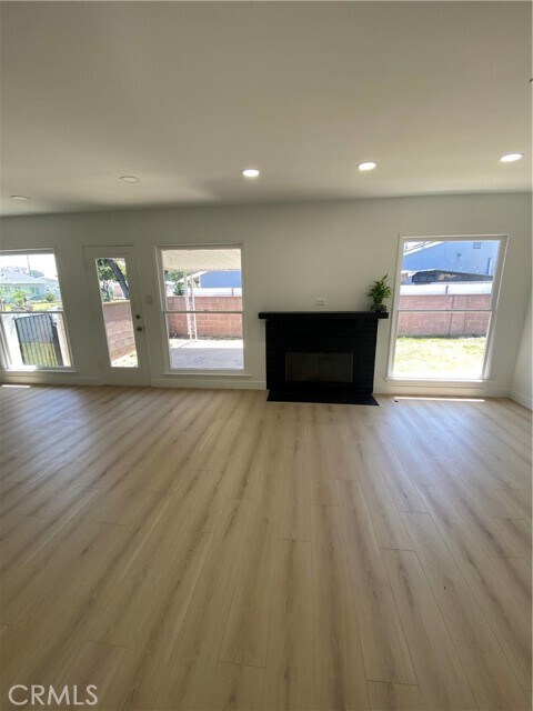 Building Photo - 2310 W Ituni St