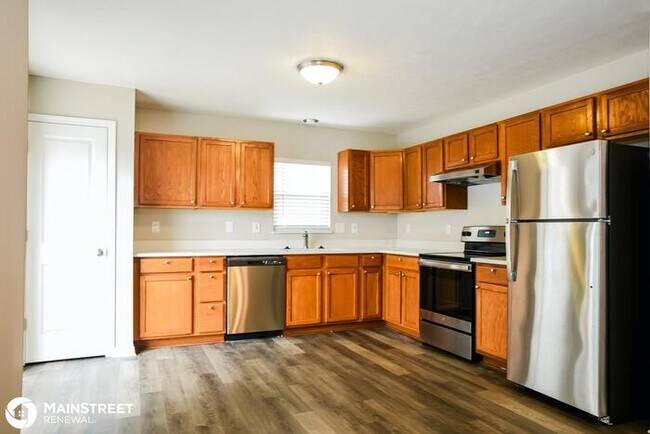 Building Photo - 146 POE AVE, LITHOPOLIS, OH 43136