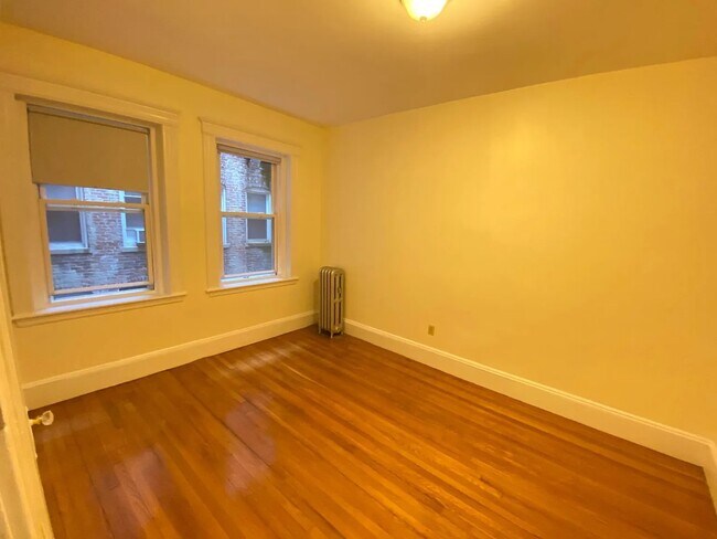 Building Photo - 1137 Commonwealth Ave