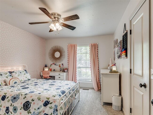 Building Photo - 801 Rock Hollow Rd