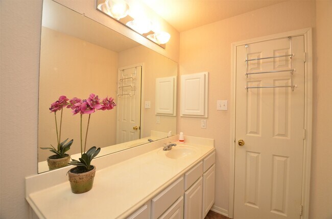 Building Photo - 3003 Sage Grouse Ct