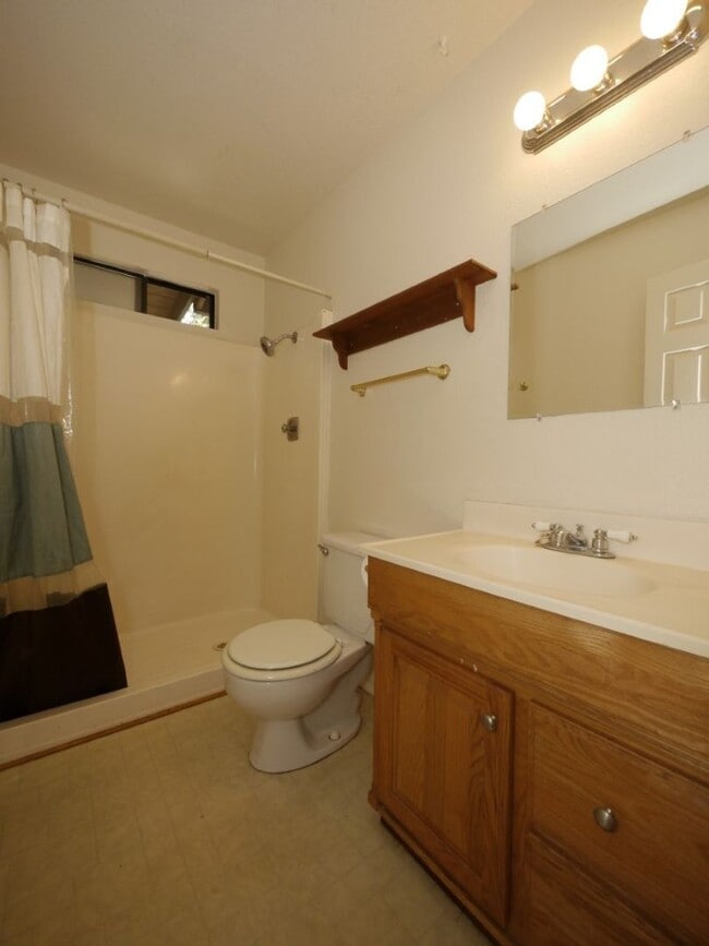 Building Photo - 27252 Cedar Bow Ct