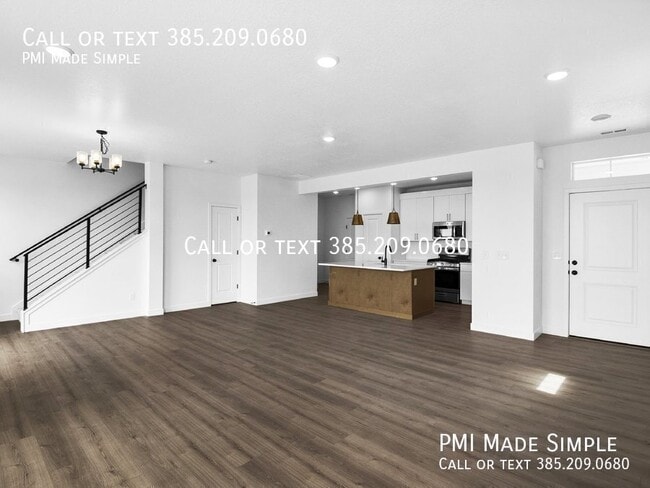 Building Photo - 4935 N Willowbank Dr
