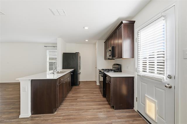 Building Photo - 1527 Deerchase Dr