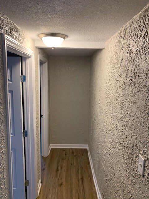 Building Photo - Beautifully update 3 Bed / 1 Bath house wi...