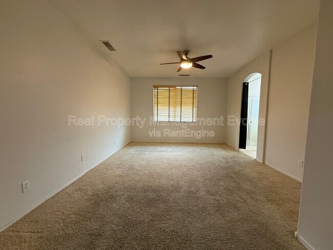 Building Photo - 8278 W Charter Oak Rd