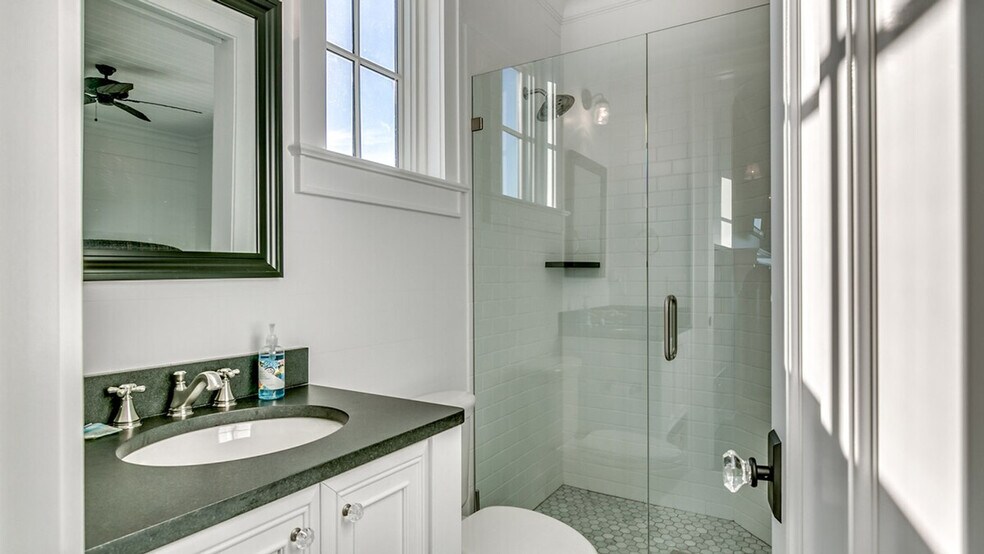 Building Photo - 685 County Rd S-22-104