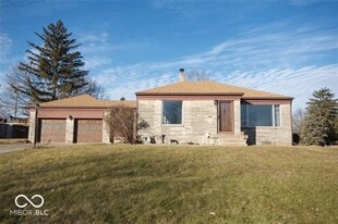 Building Photo - 5430 E 11th St