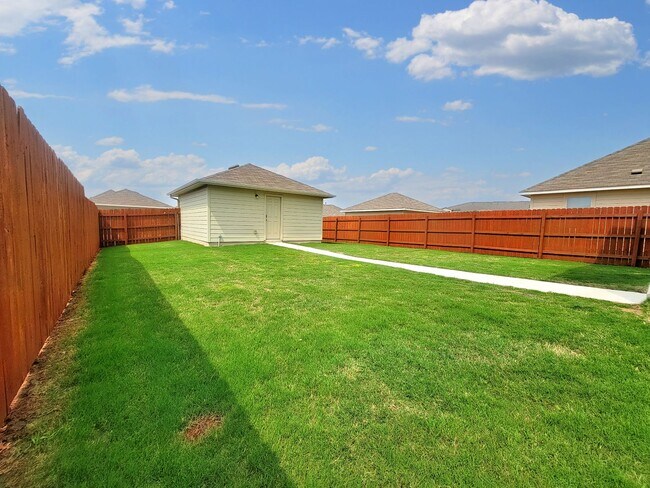 Building Photo - Stunning 3-Bedroom Home in Leander! Availa...