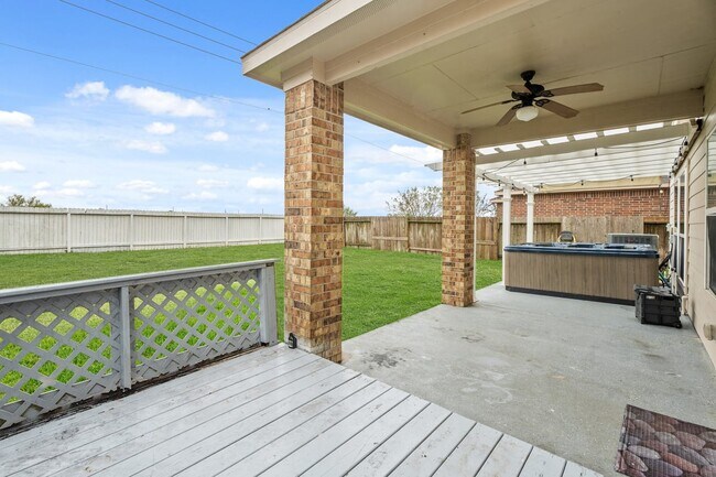 Building Photo - 6605 Fallen Breeze Ln
