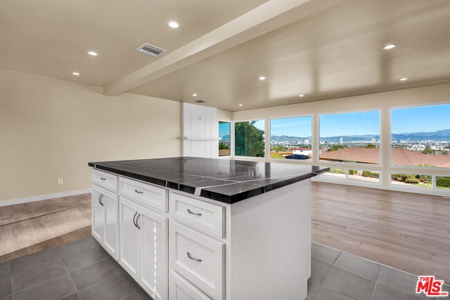 Building Photo - 5324 Weatherford Dr