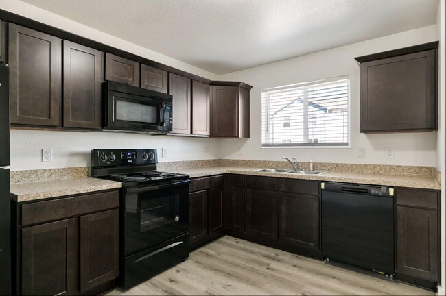 Building Photo - 21155 Gosling Rd