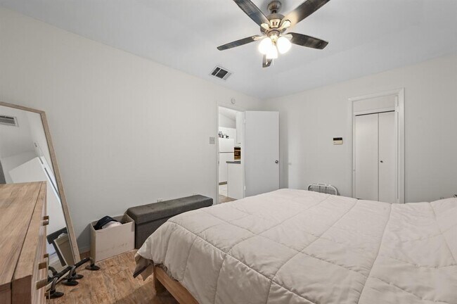 Building Photo - 11728 Norwegian Wood Dr