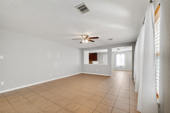 Building Photo - 2614 Skyview Crest Ct