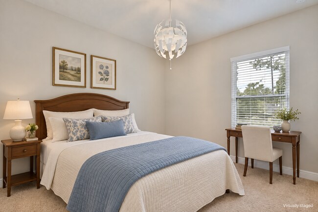 Building Photo - Beautiful 3/2.5 Spacious Townhome with a Private Courtyard and a 2 Car Garage in the Desirable Sa...