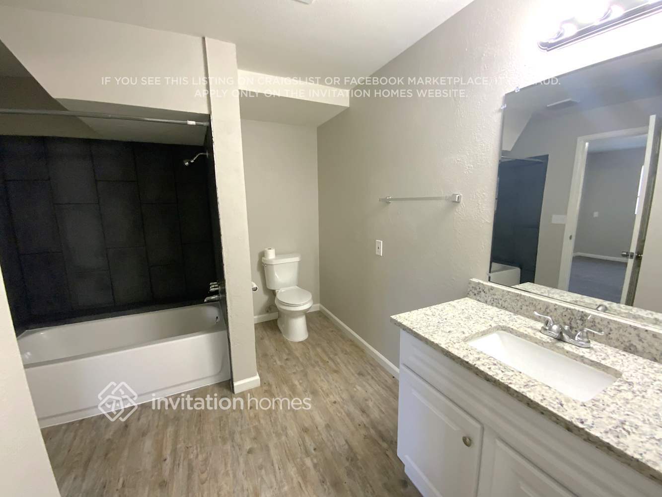 Building Photo - 16955 E Temple Pl