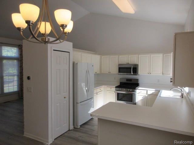 Building Photo - 3061 Talon Cir