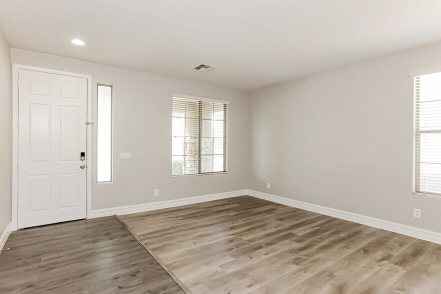 Building Photo - 6842 W Nadine Way