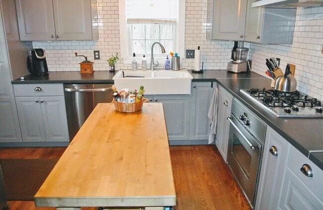 Building Photo - Pre leasing for fall 2026! 3/2 in Tech Terrace!