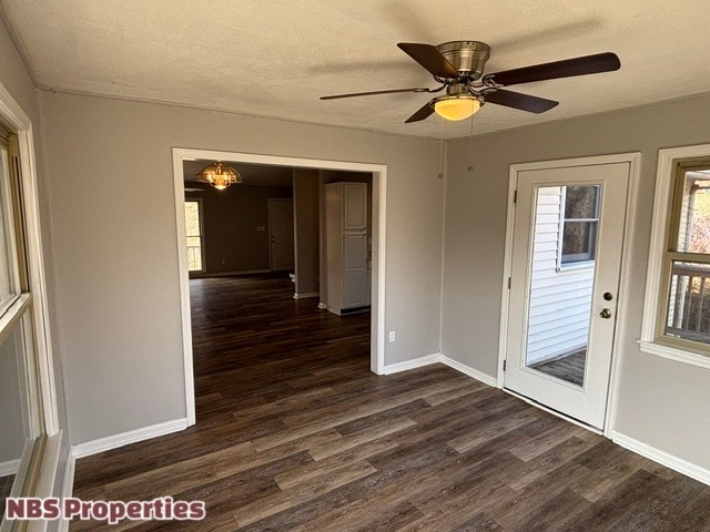 Building Photo - 4520 Ventura Dr