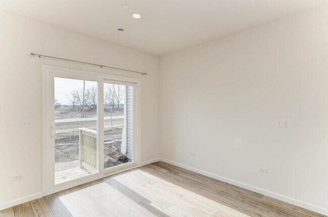 Building Photo - 5956 Hawkweed Dr