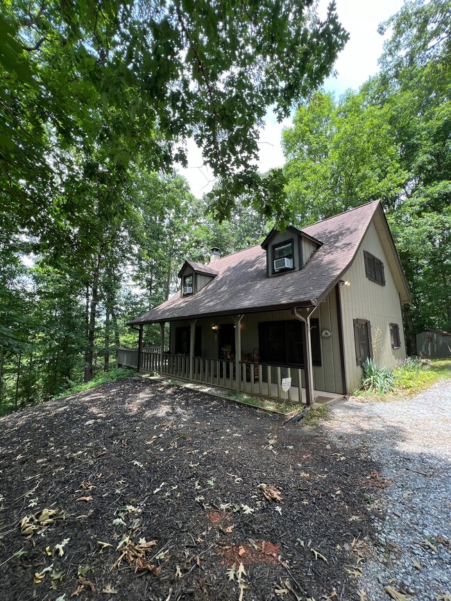 Primary Photo - 267 Whitewater Overlook