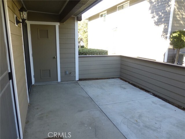 Building Photo - 6096 Terrace Ln