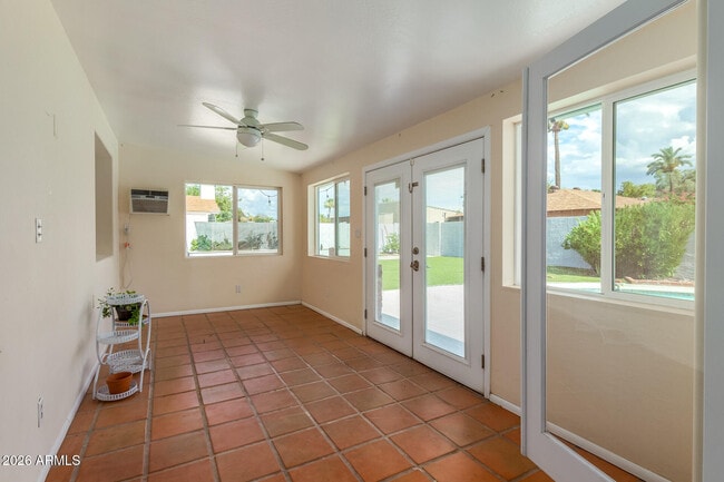 Building Photo - 1829 W Orchid Ln