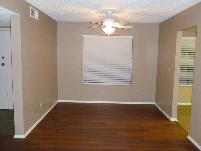 Building Photo - 3140 Sonata Dr