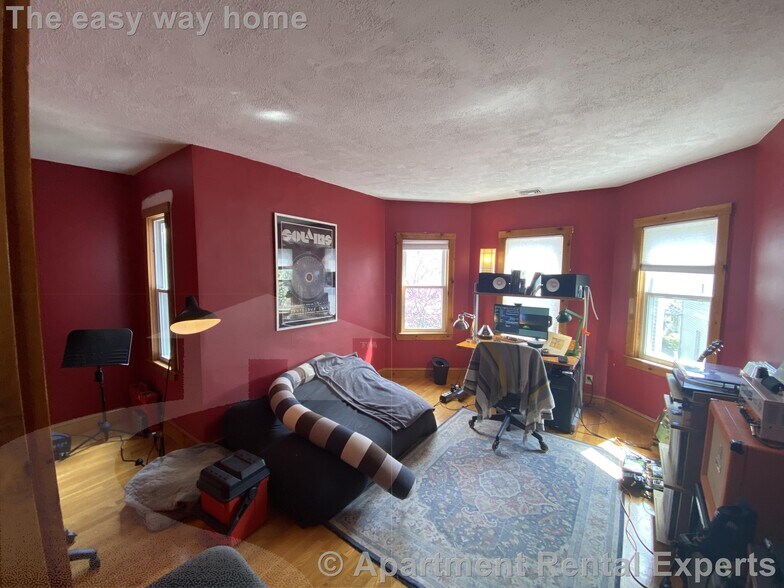 Building Photo - 81 A Tremont St