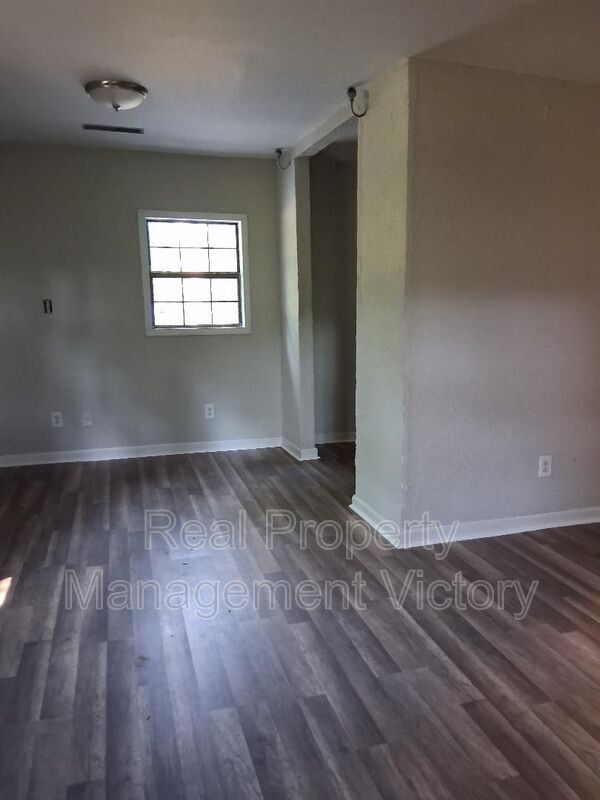 Building Photo - 1116 Potter Ave