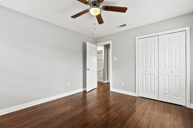 Building Photo - 1301 Swallow Ln