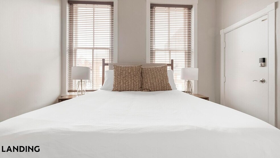 Building Photo - 617 W Lexington St