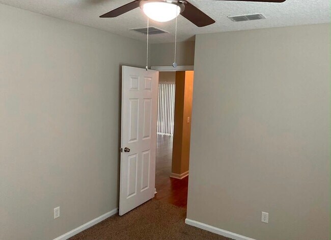 Building Photo - 3994 Trail Ridge Rd