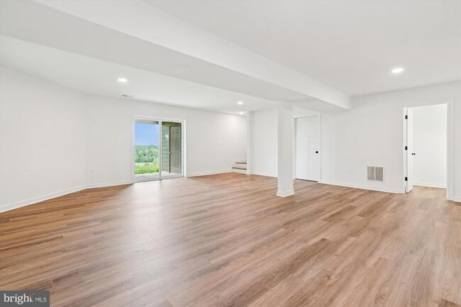 Building Photo - 25490 Kipps Ln