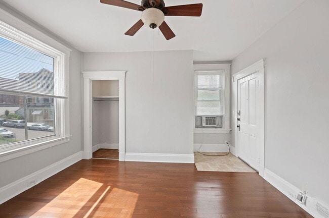 Building Photo - 2549 University Ct