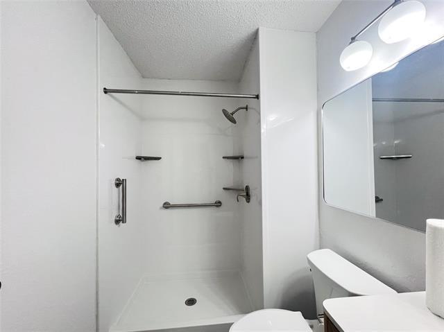 Building Photo - 2013 Danley Ct