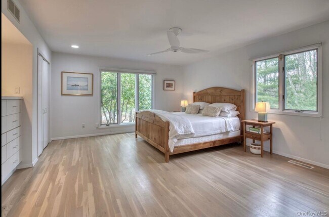 Building Photo - 17 Lyme Ln