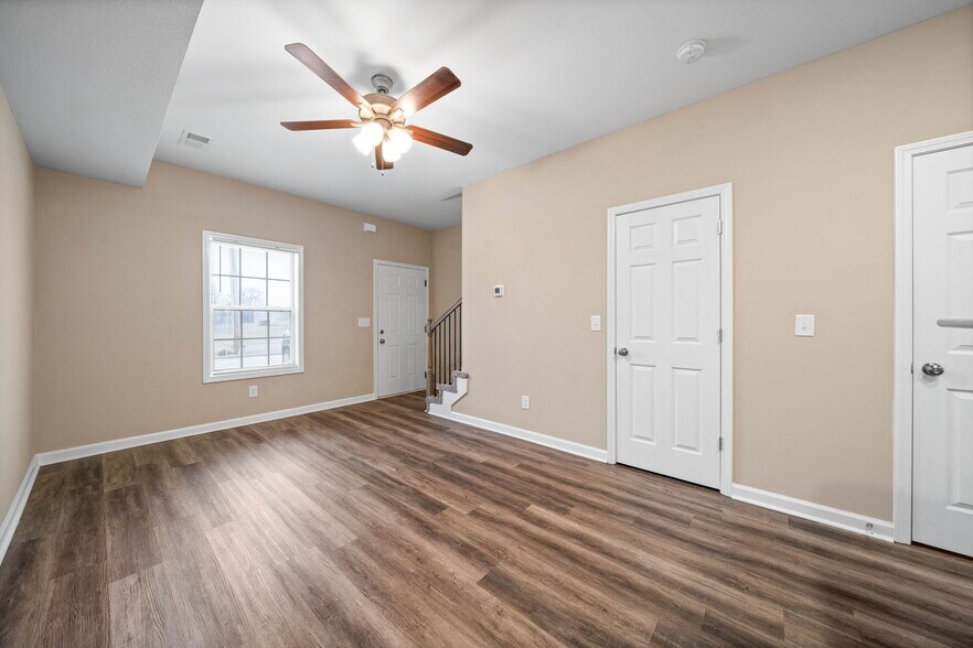 Building Photo - 55 Durrett Dr